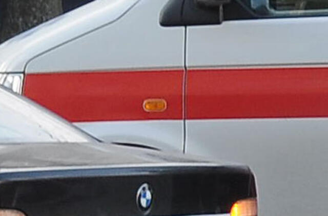 BMW Klaipėdos degalinėje sužalojo mergaitę