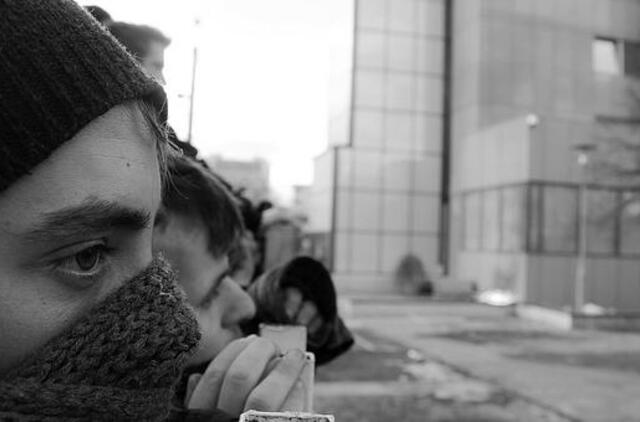 Girti jauni chuliganai nusiaubė kavinę