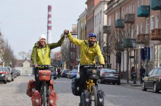 Klaipėdiečių poros kelionė dviračiais į Filipinus baigėsi netikėtai