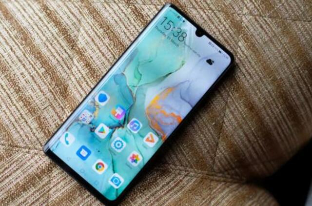 Naujieji „Huawei P30“ ir „Huawei P30 Pro“ jau čia: 5 priežastys nusiimti prieš juos kepurę