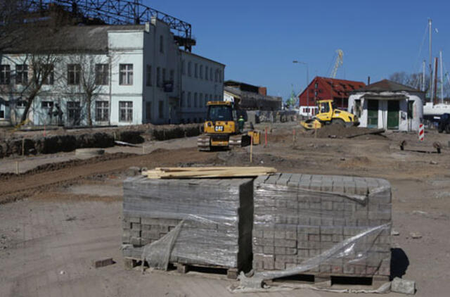 Tyrimai stabdo gatvės tiesimo darbus