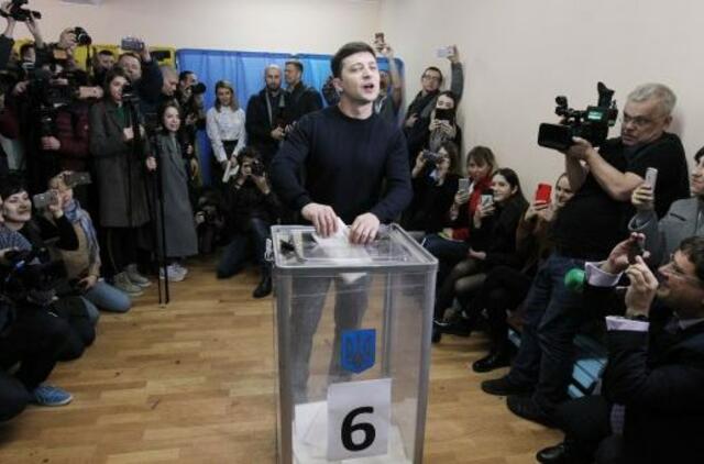 Ukrainos prezidento rinkimuose pirmauja V.Zelenskis