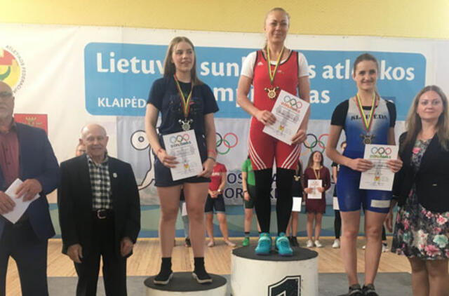 Čempionate - merginų rekordas ir lyderių kovos