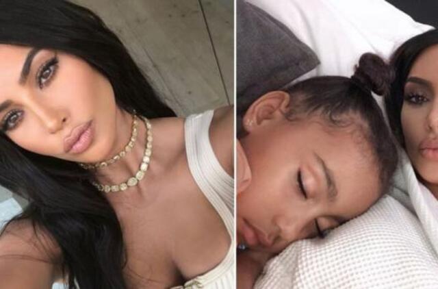 K. Kardashian internautų kaltinama pavogusi iš dukters North vaikystę