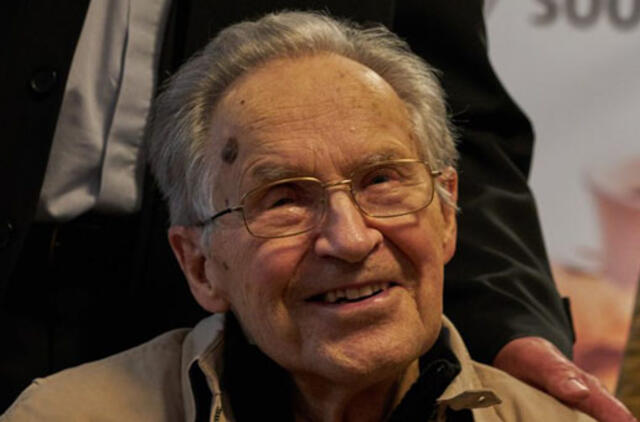 Mirė išeivijos lietuvių vyskupas pranciškonas Paulius Antanas Baltakis