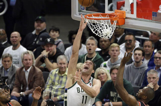 NBA Rytų konferencijos finalo serijoje „Milwaukee Bucks“ įveikė „Toronto Raptors“