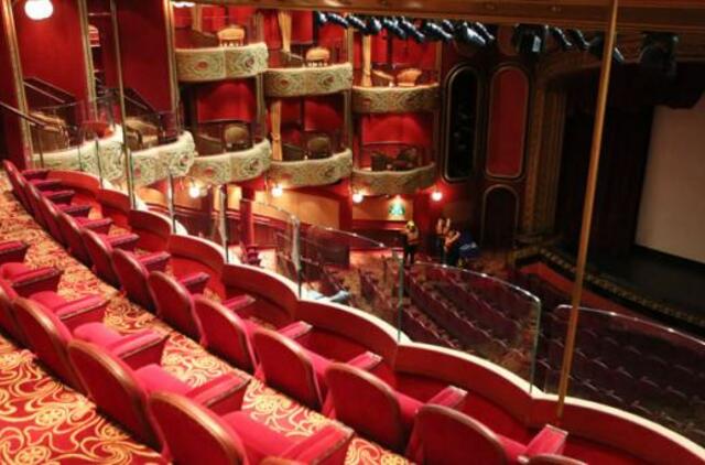 "Queen Victoria" - kruizinis laineris su operos teatru