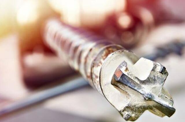 Triskart iš eilės pavogė po smūginį gręžtuvą