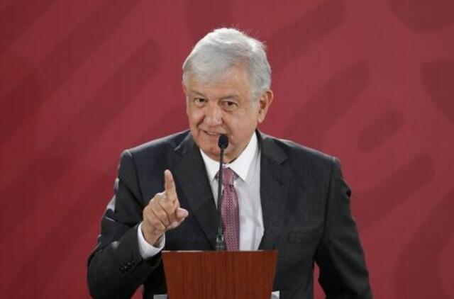 Meksikos prezidentas pasiūlė D.Trumpui susitikti