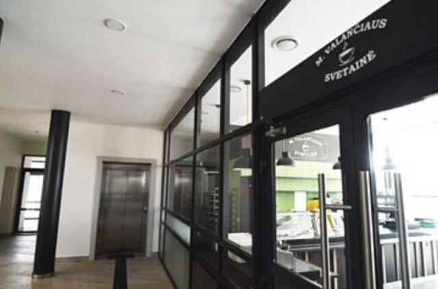 Tualetai - Savivaldybės ir kavinės galvos skausmas