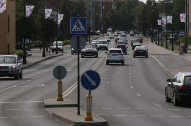 Neišvengsime NT ir taršių automobilių mokesčių