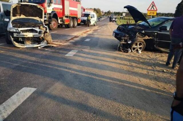 Gargžduose susidūrė keturi automobiliai