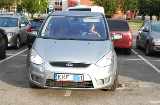 Pavargę vairuotojai poilsiui suranda labai erdvių plotų