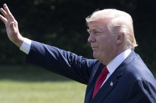 D. Trumpas atsisakė „The New York Times“ ir „The Washington Post“ prenumeratos