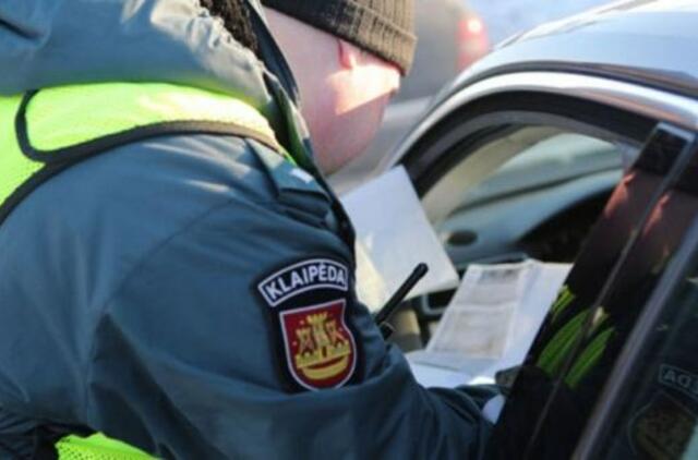 Laukininkų gatvėje apiplėšė iš parduotuvės grįžtančią moterį