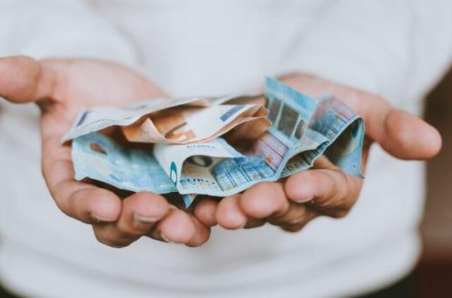 Patarė, kaip sutaupyti apsiperkant: dairykitės paprastesnių pakuočių ir naudokitės išmaniaisiais telefonais