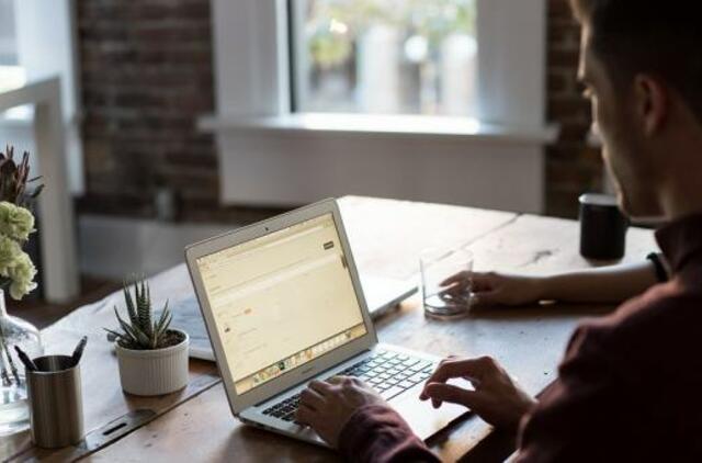 Renkasi nebe darbdaviai, o darbuotojai