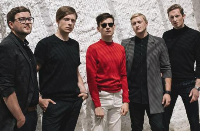 Rokeriai „Colours of bubbles“ pradeda naujausio albumo turą Latvijoje