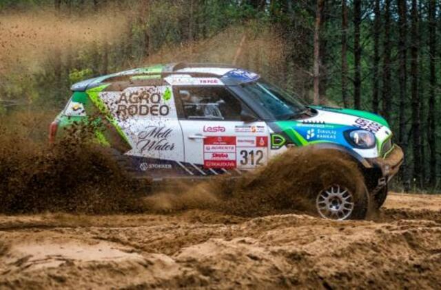 „Agrorodeo“ Dakaro komanda su naujuoju „MINI“ leidžiasi į turą po Lietuvą