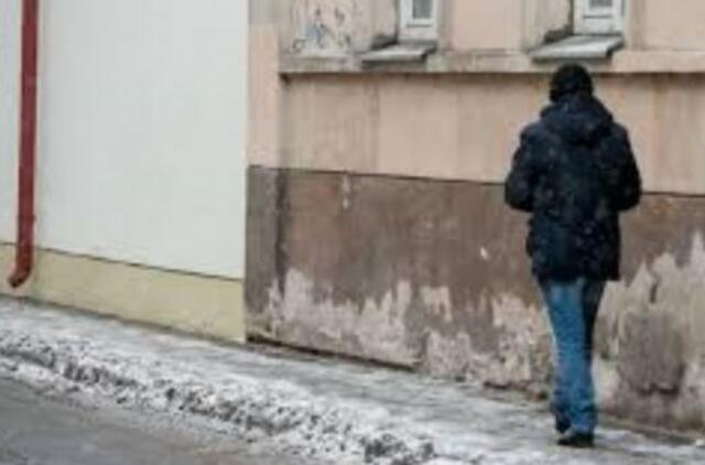 Europoje vienus „kepina“ karštis, kitur sniegas, šaltis ir audros