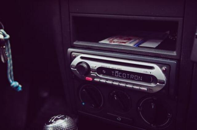 Lietuvos vairuotojai labiausiai mėgsta popmuziką, rodo apklausa