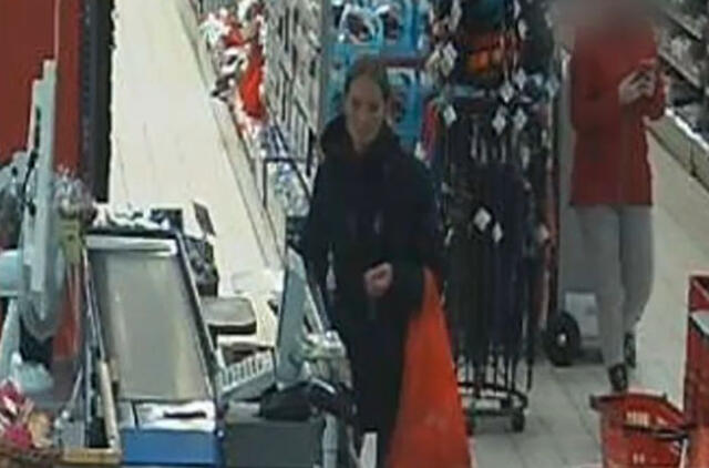 Pareigūnai prašo padėti atpažinti moterį