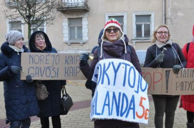 Pedagogai rengs dviejų valandų streiką