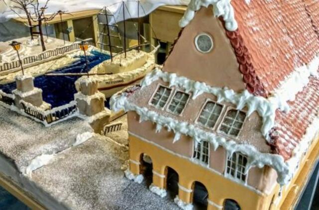 Būsimųjų konditerių dovana Klaipėdai – neįprastas kalėdinis miestelis iš 100 kg tešlos