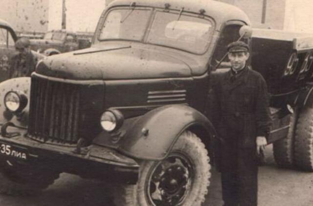 Klaipėdos akvarelės: namai ir žmonės (606)