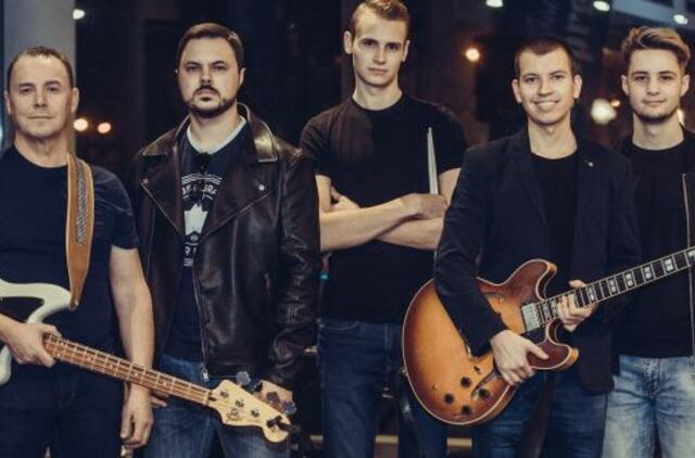 Friedricho pasažo scenoje - grupės MT MUSIC koncertas