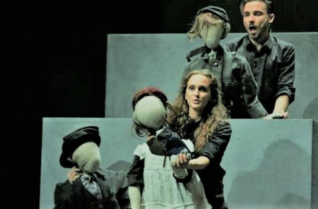 "Mūsų klasė": drama, kurioje nežinia, kas taps budeliu, o kas - auka