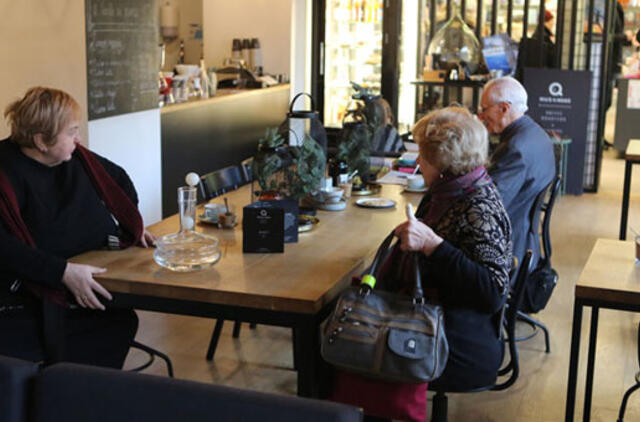 Dovana senjorams virpina širdį