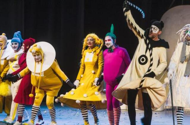 Gelbstint Princesę Bulvytę: pelių ir bulvių muzikalaus karo kronika