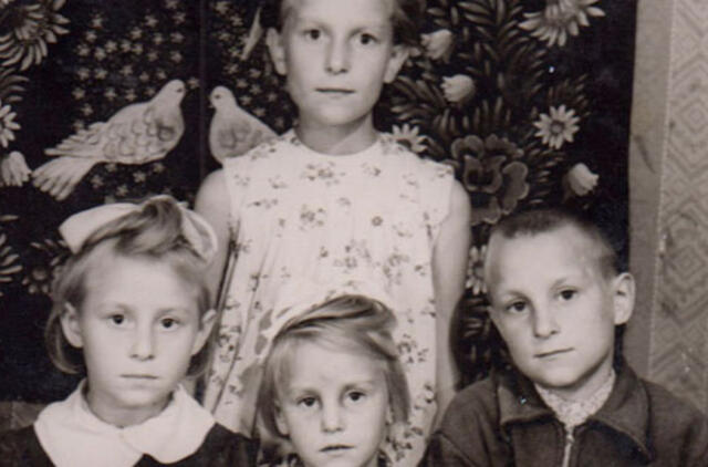 Klaipėdos akvarelės: namai ir žmonės (608)