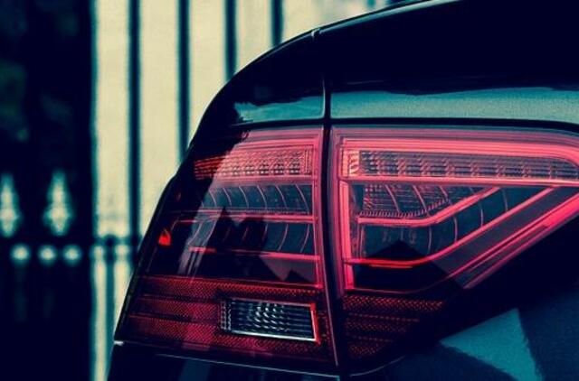 Nauji automobiliai: kiek ir kokių pernai išriedėjo į Baltijos šalių, Ukrainos bei Baltarusijos kelius?