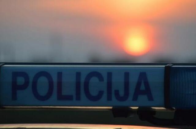 Suvestinė: „skaitiklių tikrintojas“ nušvilpė piniginę