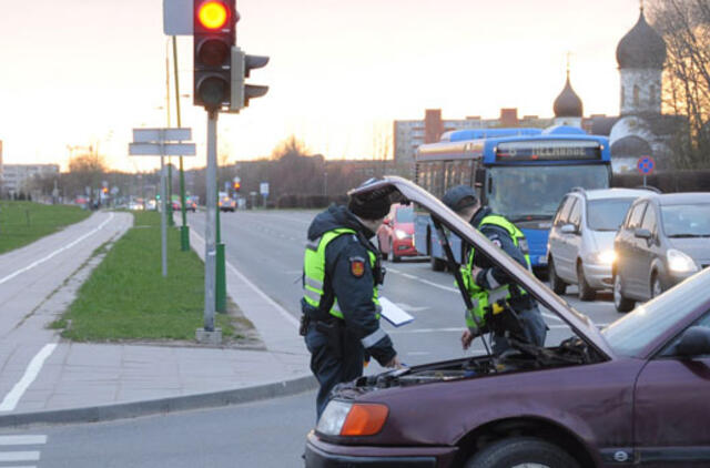 Vairuotojų tyko avarijas darantys sukčiai