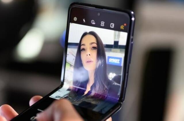 A. Jagelavičiūtė: pagaliau sukūrė išmanųjį, kuris telpa net ir mažiausioje mano rankinėje