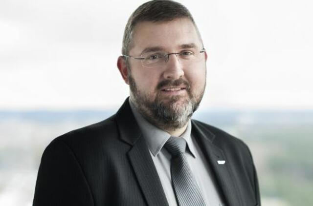 Krentantis sniegas – ženklas pamiršti universalias padangas