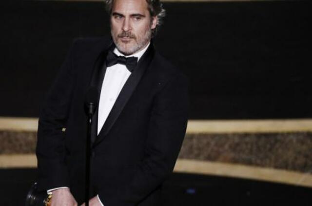 Los Andžele išdalinti prestižiniai „Oskarų“ apdovanojimai