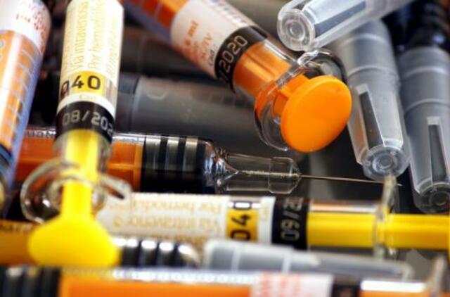 Mokslininkai mėgina kuo skubiau sukurti vakciną, skirtą kovoti su naujuoju koronavirusu