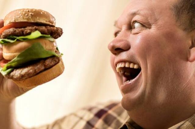 Psichologinis alkis: kodėl valgome, kai nesame alkani