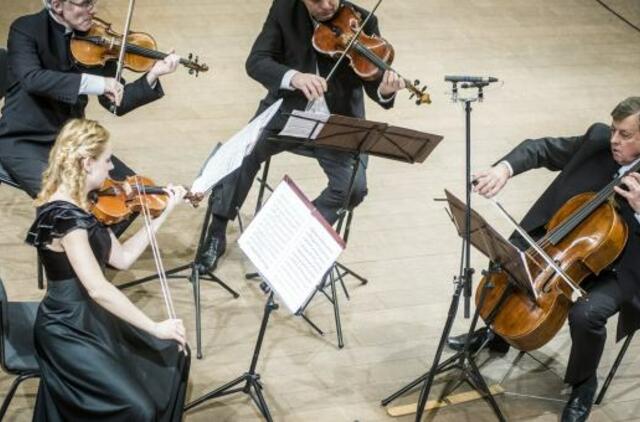 „Gėlių kalbėjimas“ –  Lietuvos laisvei