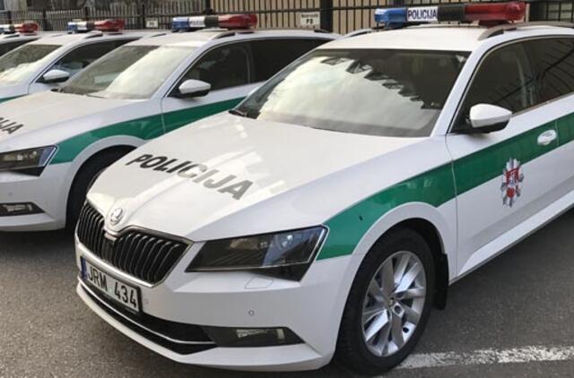 Suvestinė: apvogtas seifas parduotuvėje, įkliuvo girtas BMW vairuotojas