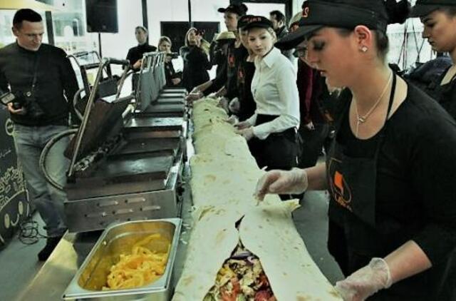 Atlydžio ženklai: svarstoma leisti atkurti veiklą smulkiajam verslui