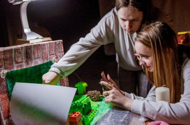 Kaip lavinti kritinį mąstymą vaikams ir suaugusiems?