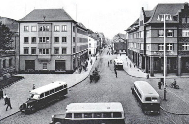 Klaipėdos akvarelės: namai ir žmonės (620)