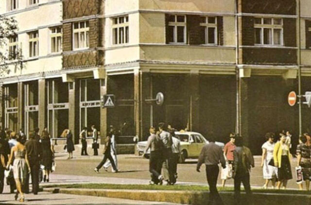 Klaipėdos akvarelės: namai ir žmonės (622)