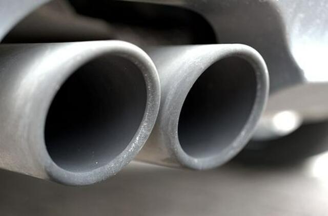 Kompensacija įsigyti dviratį ar paspirtuką, pridavus taršų automobilį – nuo kitos savaitės