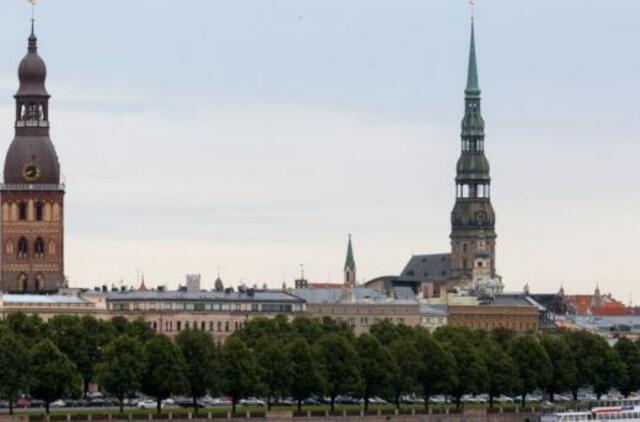 Latvijoje sugrįžusiems iš užsienio asmenims uždrausta naudotis viešuoju transportu